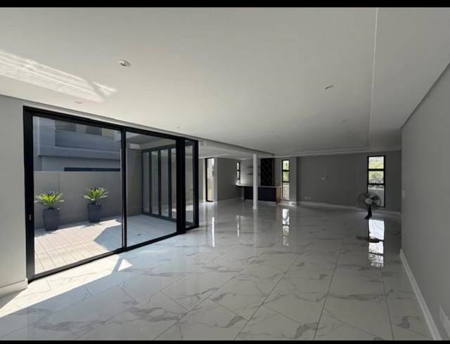 5 BEDROOM CLUSTER FOR SALE IN MORNINGSIDE